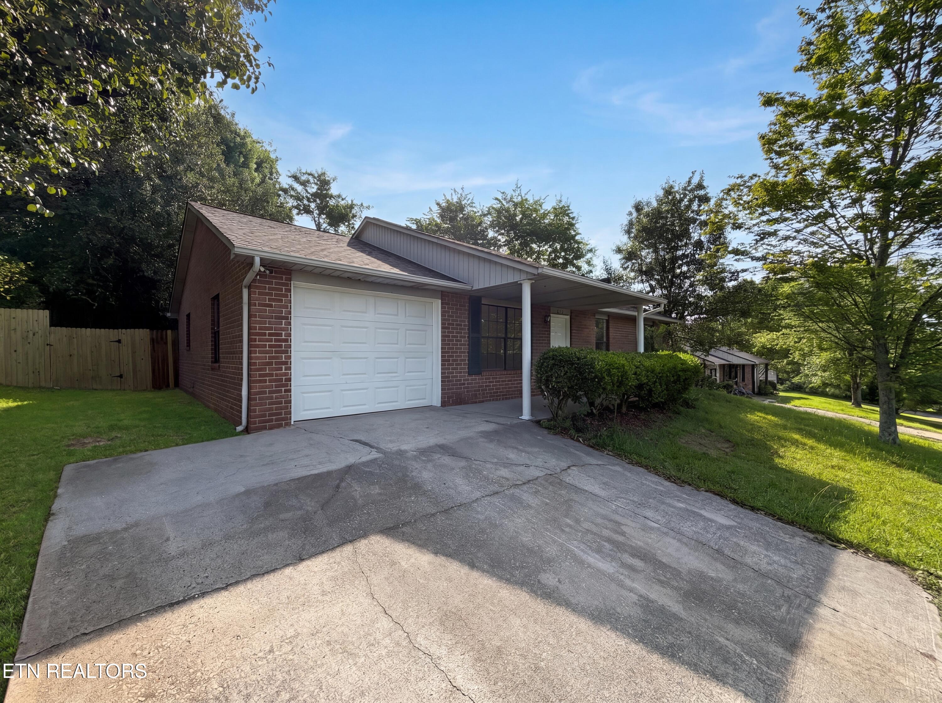 6018 Bridge Garden Road Knoxville, TN 37912 - Photo 12 of 17 photo_12