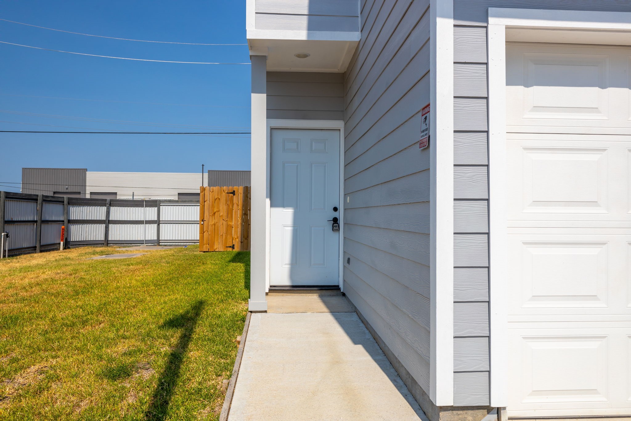 18846 Elegance Ave Spring Spring, TX 77379 - Photo 2 of 32 Gallery Image 2