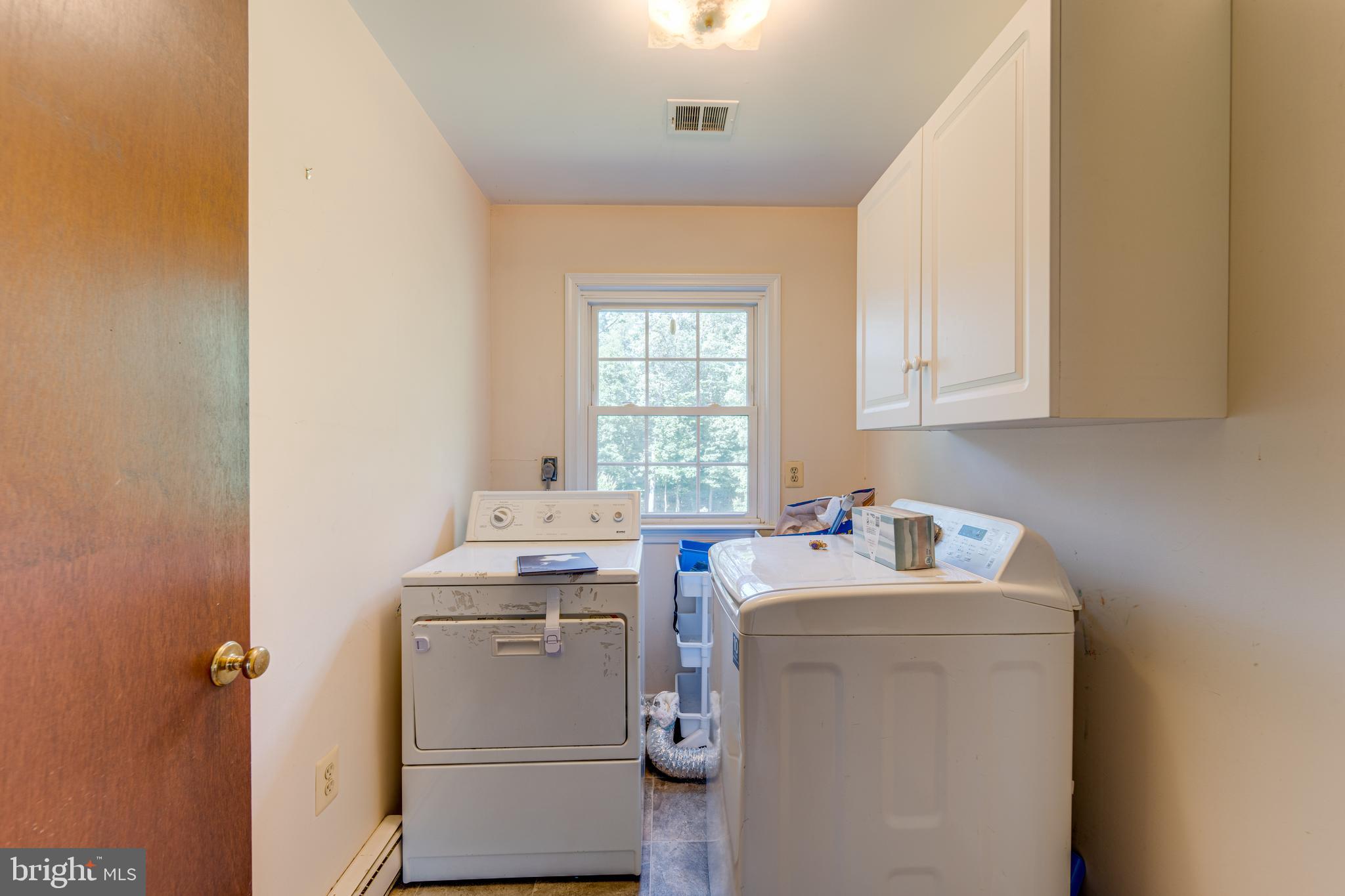 3727 Russell Road Woodbridge, VA 22192 - Photo 10 of 41 Gallery Image 10