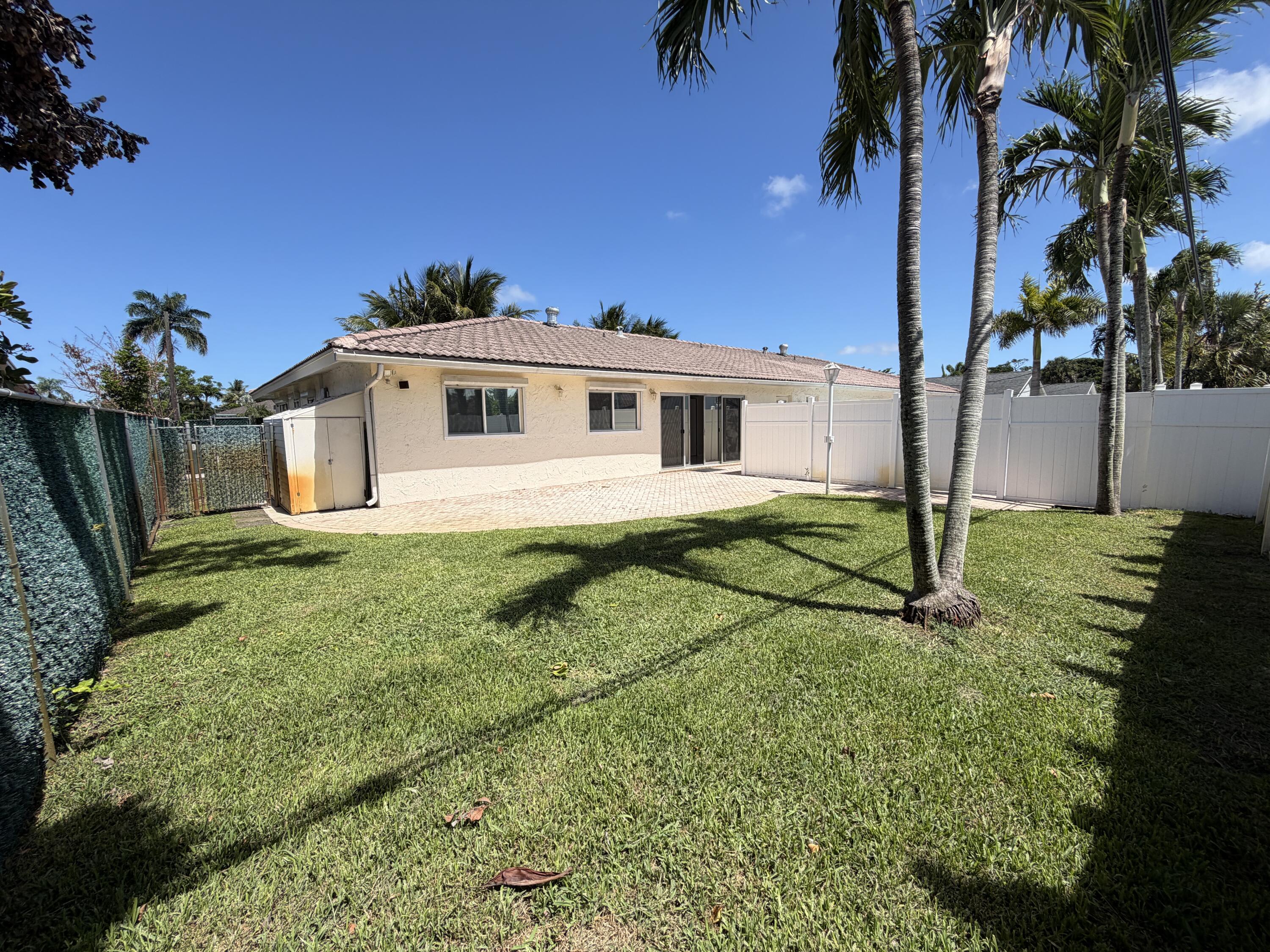 499 West Conference Drive Boca Raton, FL 33486 - Photo 22 of 24 IMG_1777