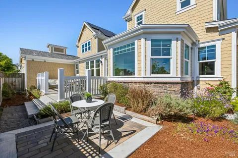 $2,695,000 | 76 Bayharbor Way, San Rafael, CA 94901
