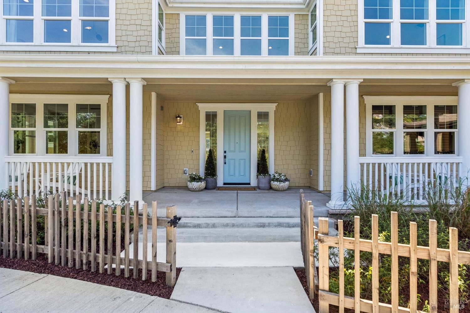 76 Bayharbor Way San Rafael, CA 94901 - Photo 2 of 42