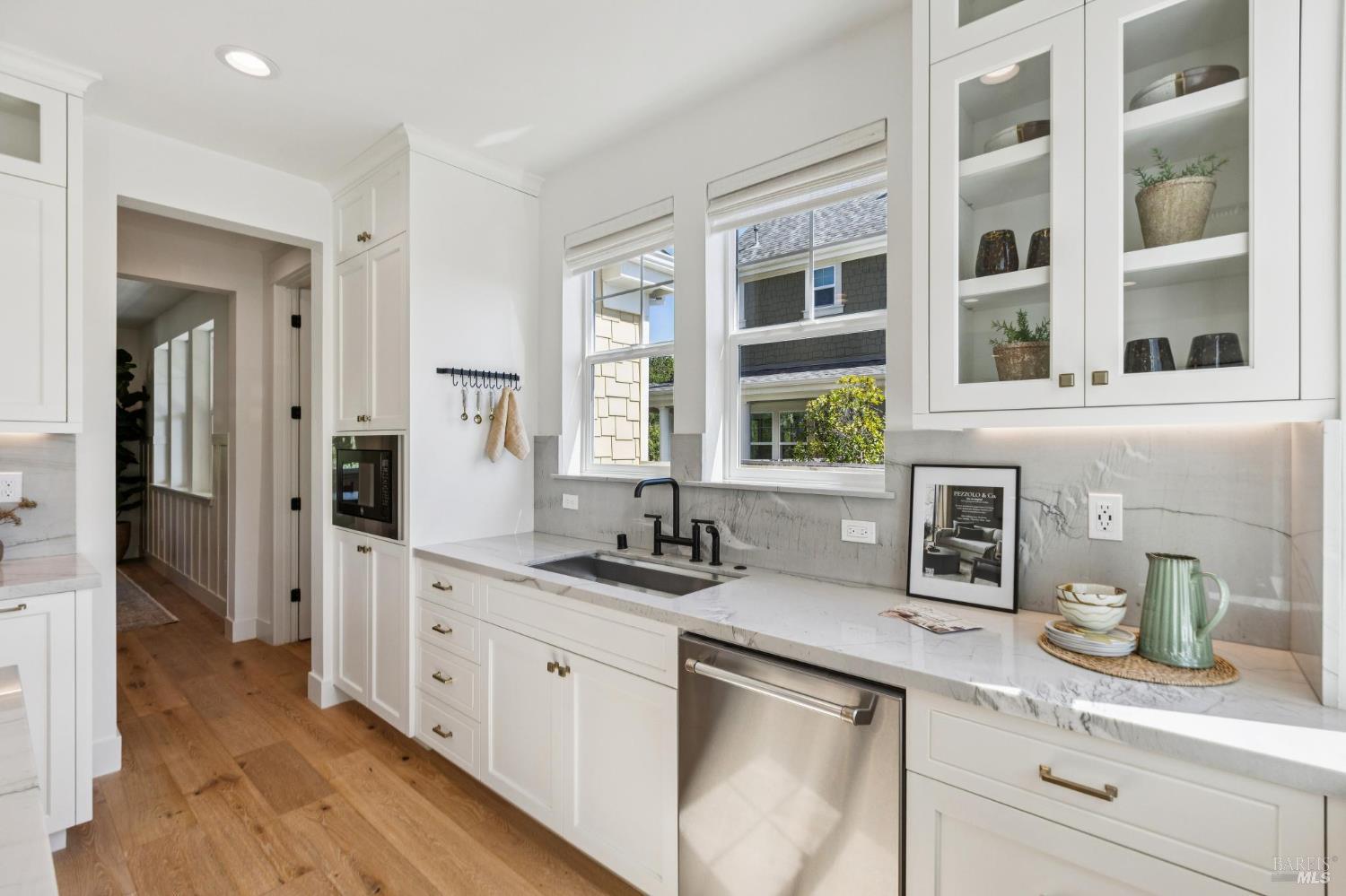 76 Bayharbor Way San Rafael, CA 94901 - Photo 23 of 42