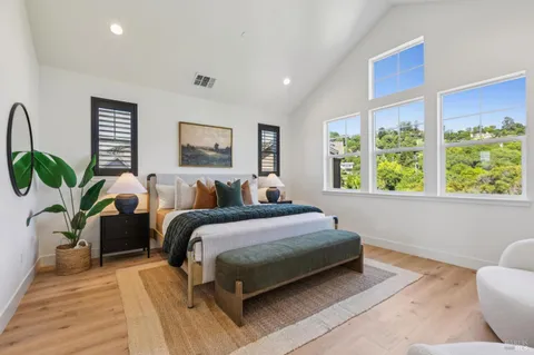 $2,695,000 | 76 Bayharbor Way, San Rafael, CA 94901