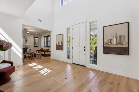 $2,695,000 | 76 Bayharbor Way, San Rafael, CA 94901