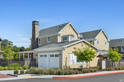 $2,695,000 | 76 Bayharbor Way, San Rafael, CA 94901