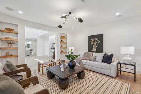 $2,695,000 | 76 Bayharbor Way, San Rafael, CA 94901