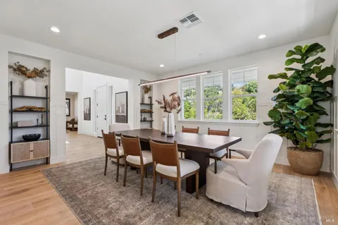 $2,695,000 | 76 Bayharbor Way, San Rafael, CA 94901