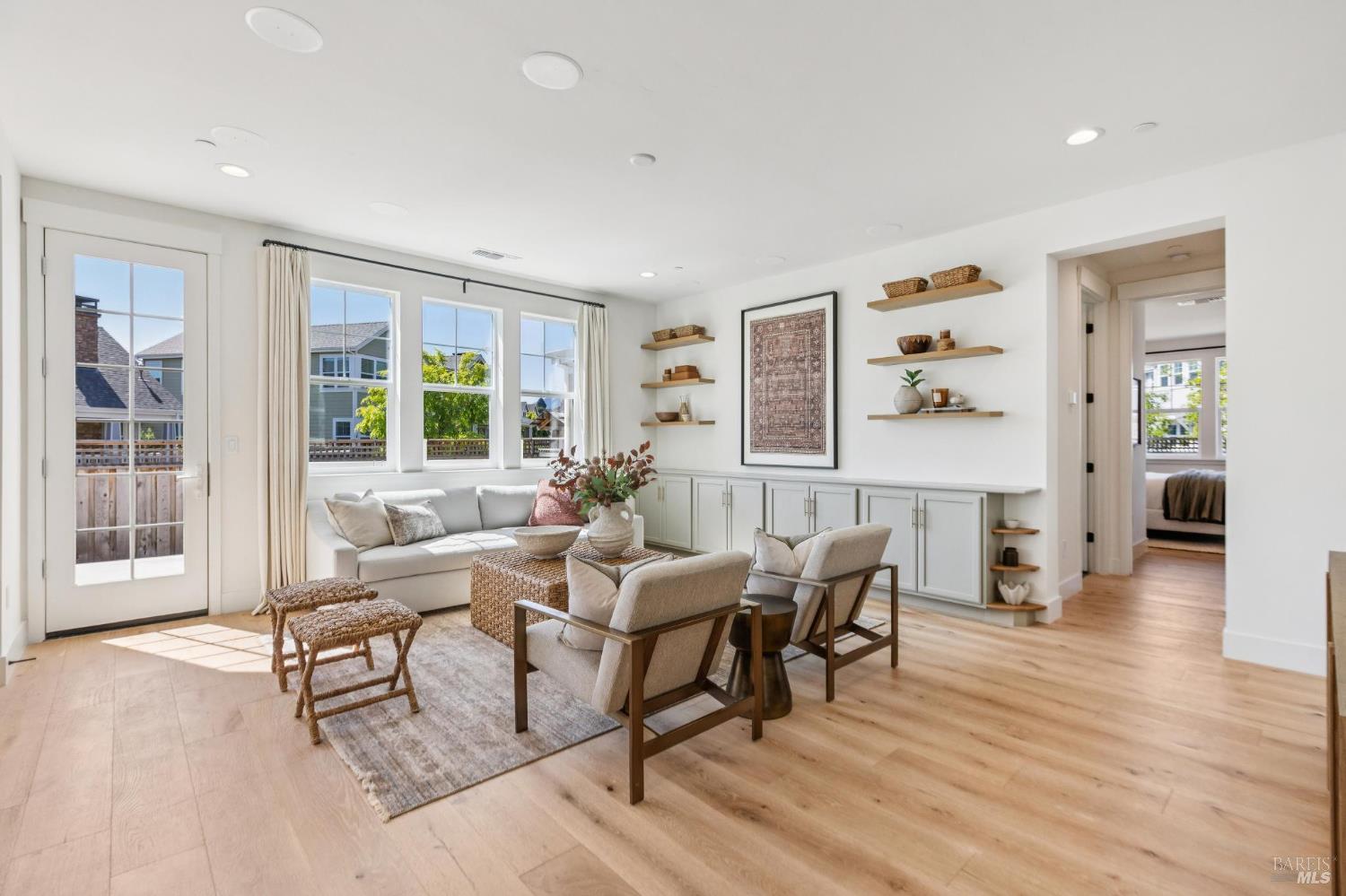 76 Bayharbor Way San Rafael, CA 94901 - Photo 10 of 42