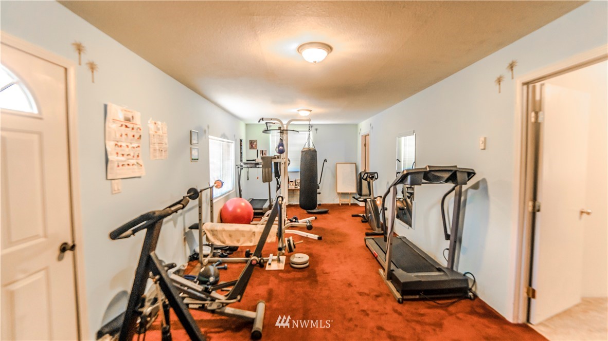 146 Mauerman Road North Chehalis, WA 98532 - Photo 29 of 40 a view of a room with gym equipment