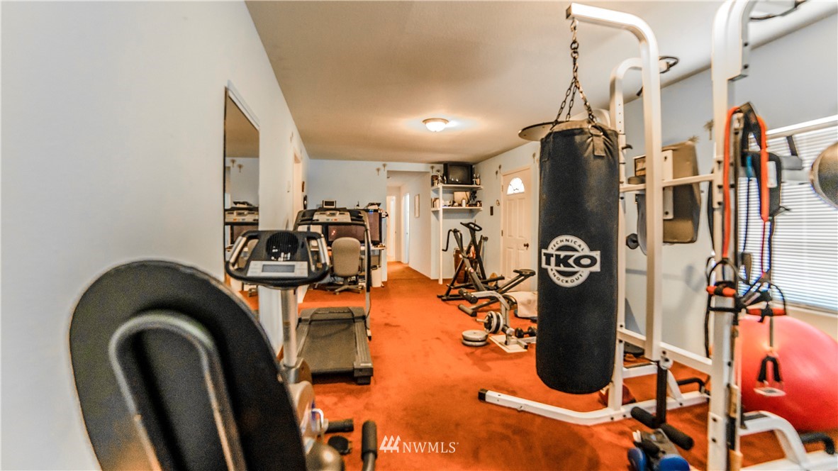 146 Mauerman Road North Chehalis, WA 98532 - Photo 31 of 40 a view of a room with gym equipment