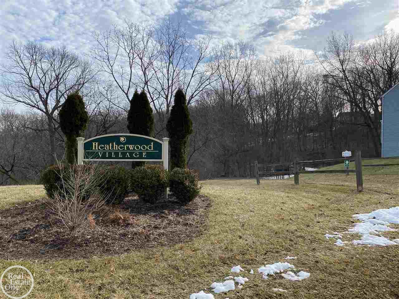 479 Bolinger Street Rochester Hills, MI 48307 - Photo 3 of 37