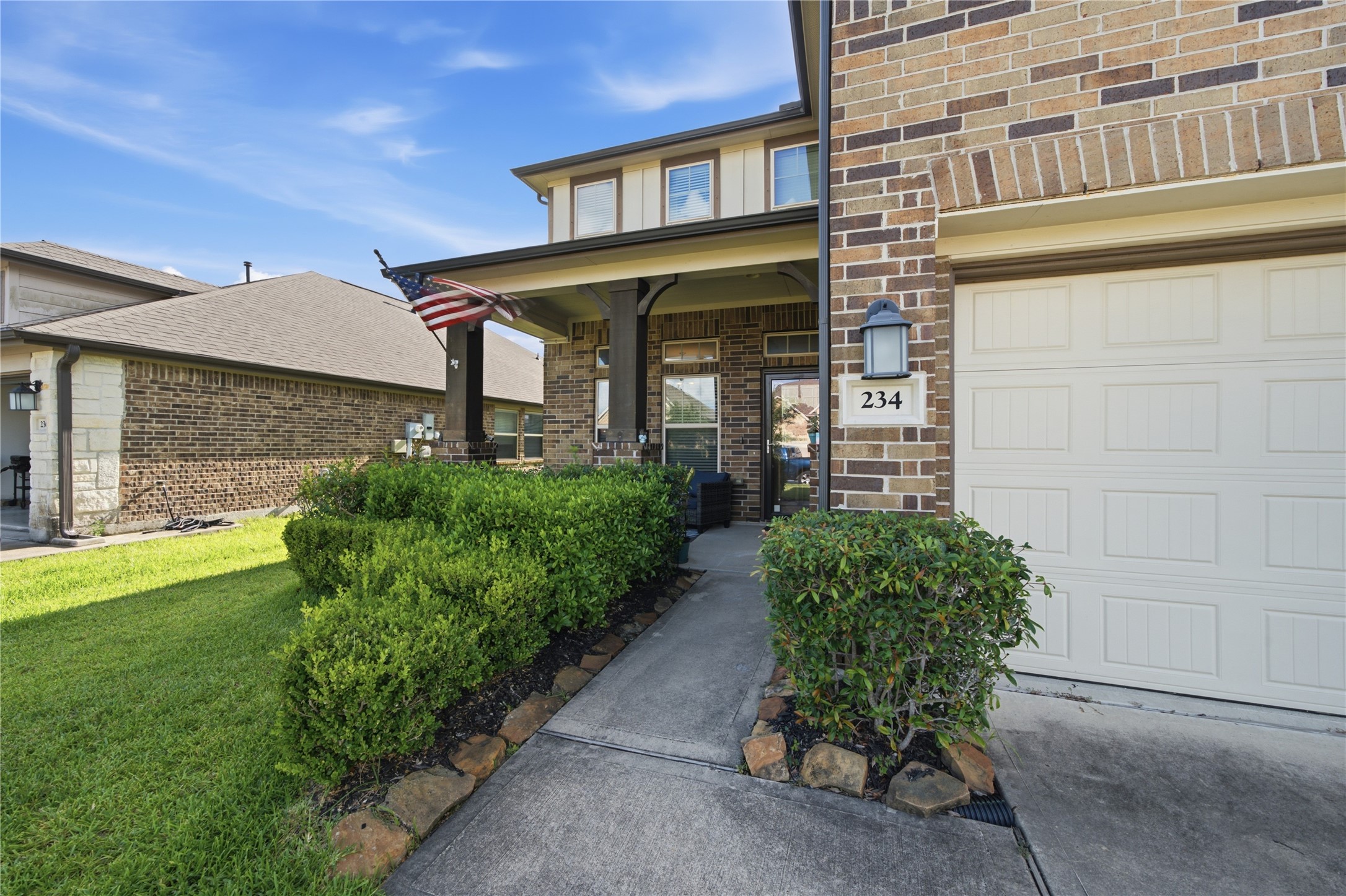 234 Dale Ridge Lane Dickinson, TX 77539 - Photo 6 of 31 Mature landscaping greets you and your guests.