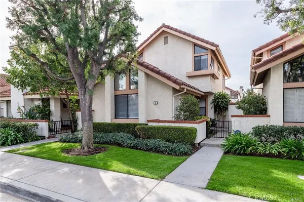 $4,200 | 6 Vercelli, Irvine, CA 92620