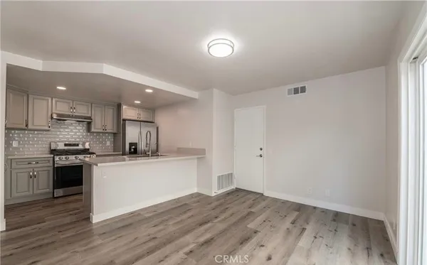 $4,200 | 6 Vercelli, Irvine, CA 92620