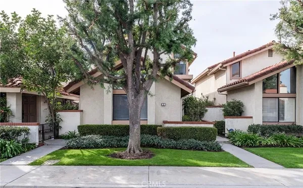 $4,200 | 6 Vercelli, Irvine, CA 92620