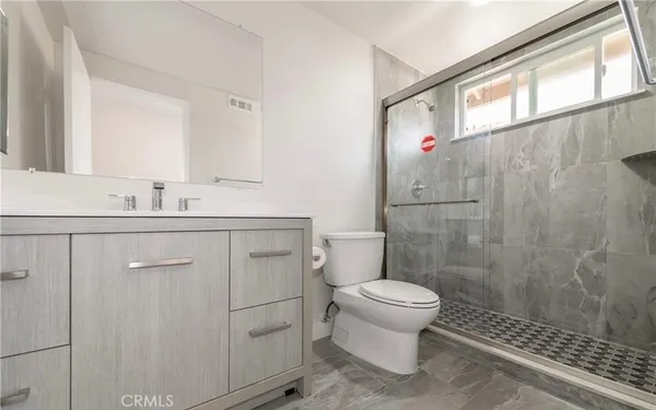 $4,200 | 6 Vercelli, Irvine, CA 92620