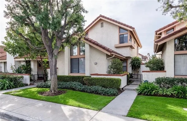 $4,200 | 6 Vercelli, Irvine, CA 92620