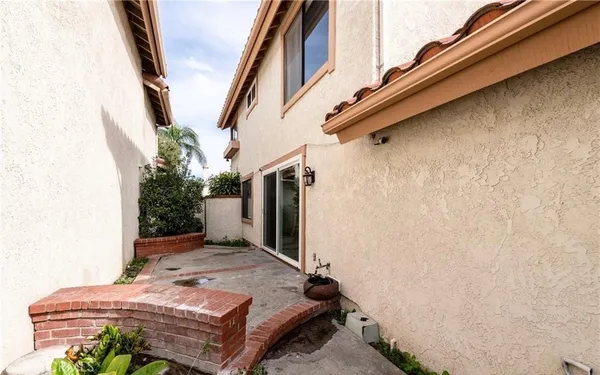 $4,200 | 6 Vercelli, Irvine, CA 92620