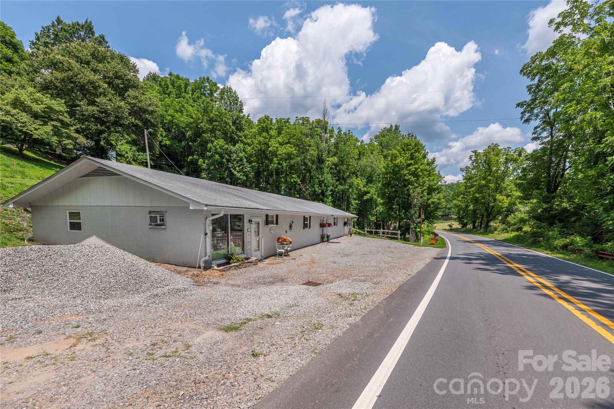 702 Love Joy Road Canton, NC 28716 - Photo 36 of 40