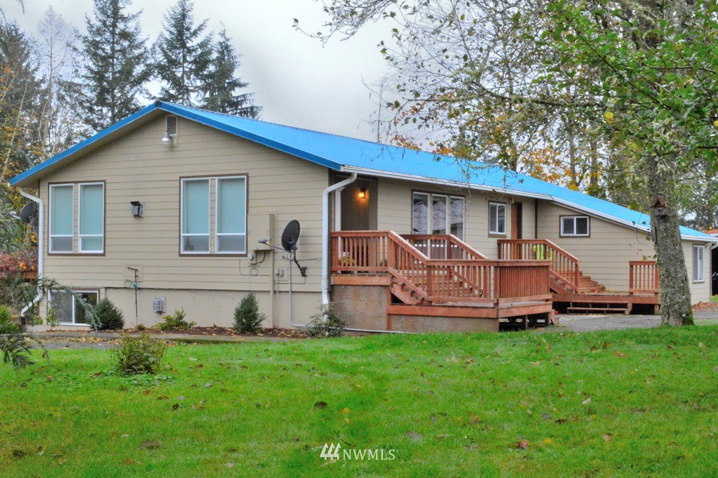 196 Brown Road East Chehalis, WA 98532 - Photo 1 of 25