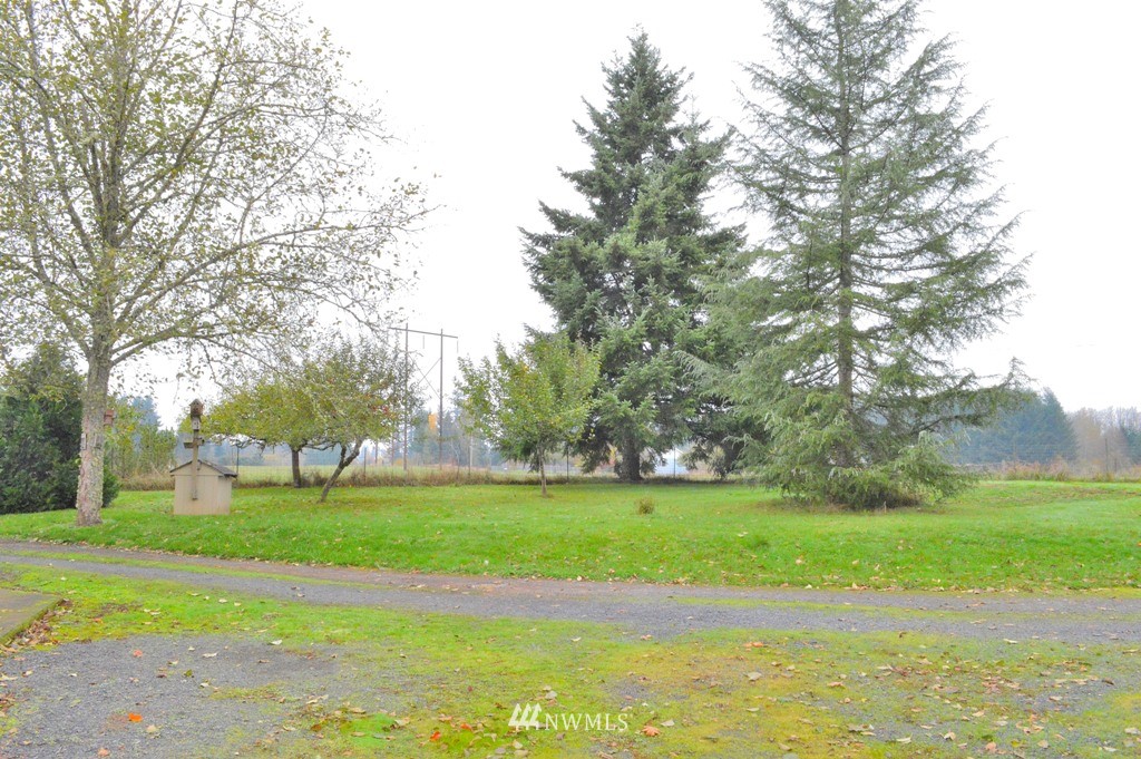 196 Brown Road East Chehalis, WA 98532 - Photo 4 of 25