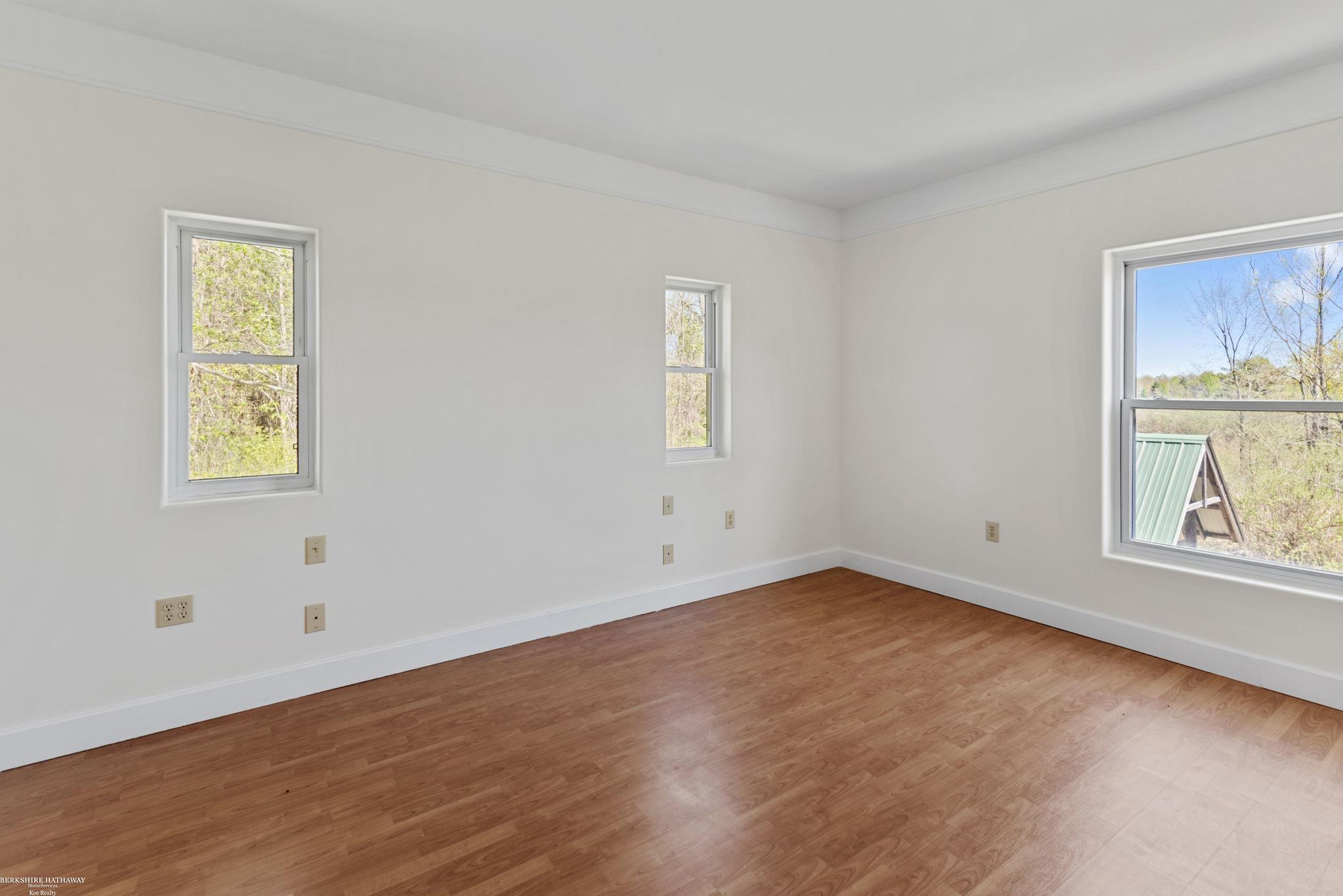 5525 Bond Road Deford, MI 48729 - Photo 13 of 35