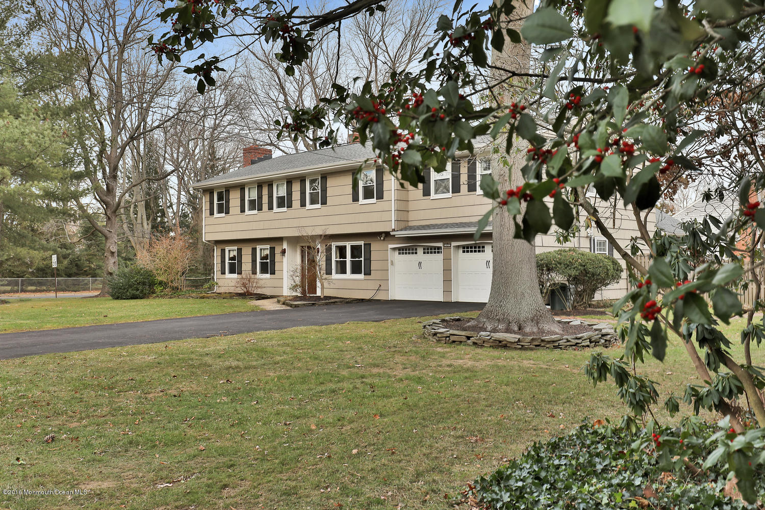 110 Rivers Edge Drive Little Silver, NJ 07739 - Photo 3 of 35 110 Rivers Edge Dr Little-large-006-19-4