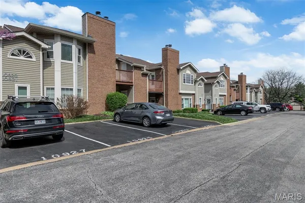 $224,900 | 10919 Vauxhall Drive, St. Louis, MO 63146