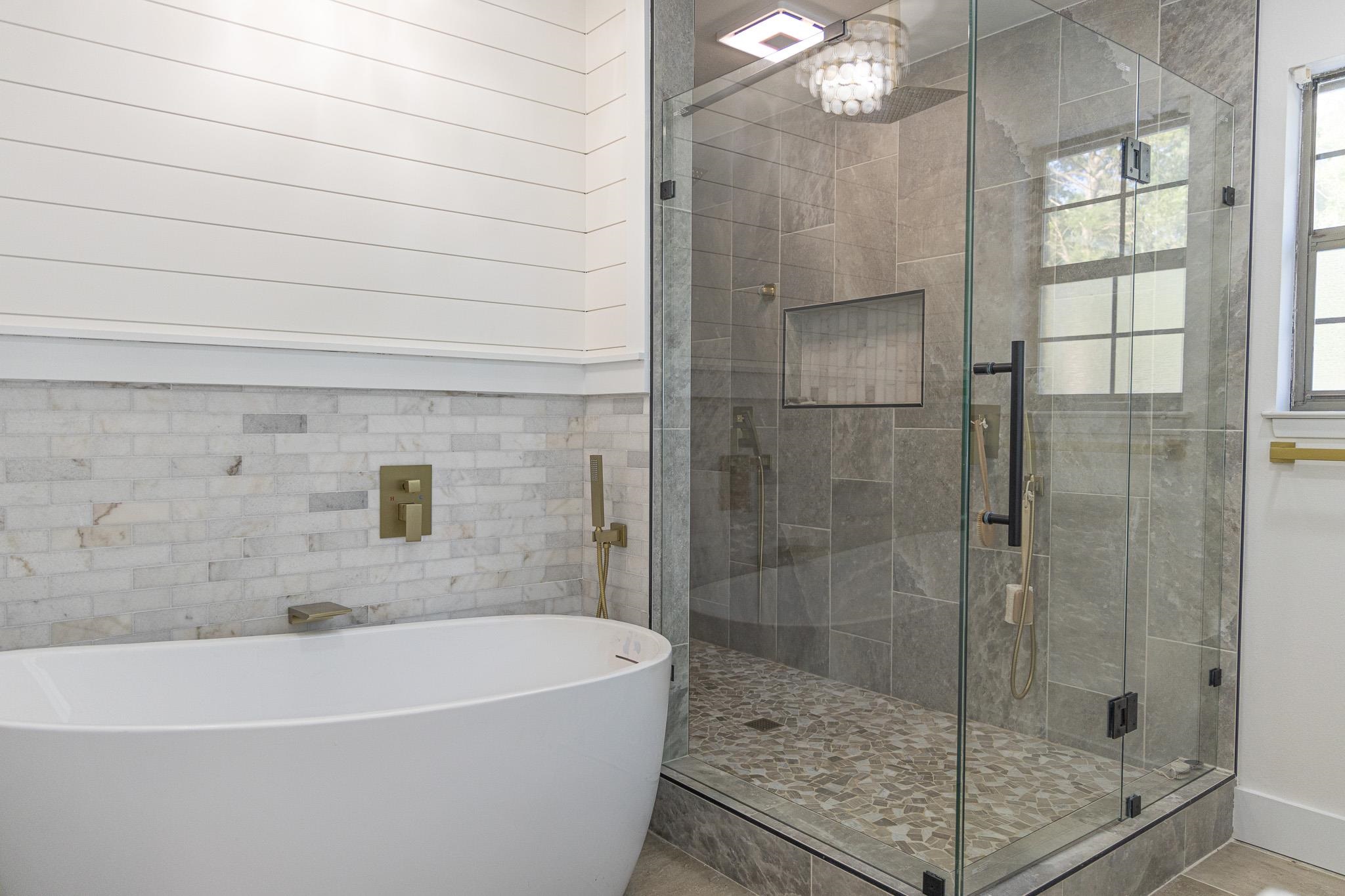 19690 Lawrence Road Fairhope, AL 36532 - Photo 43 of 73 Bathroom