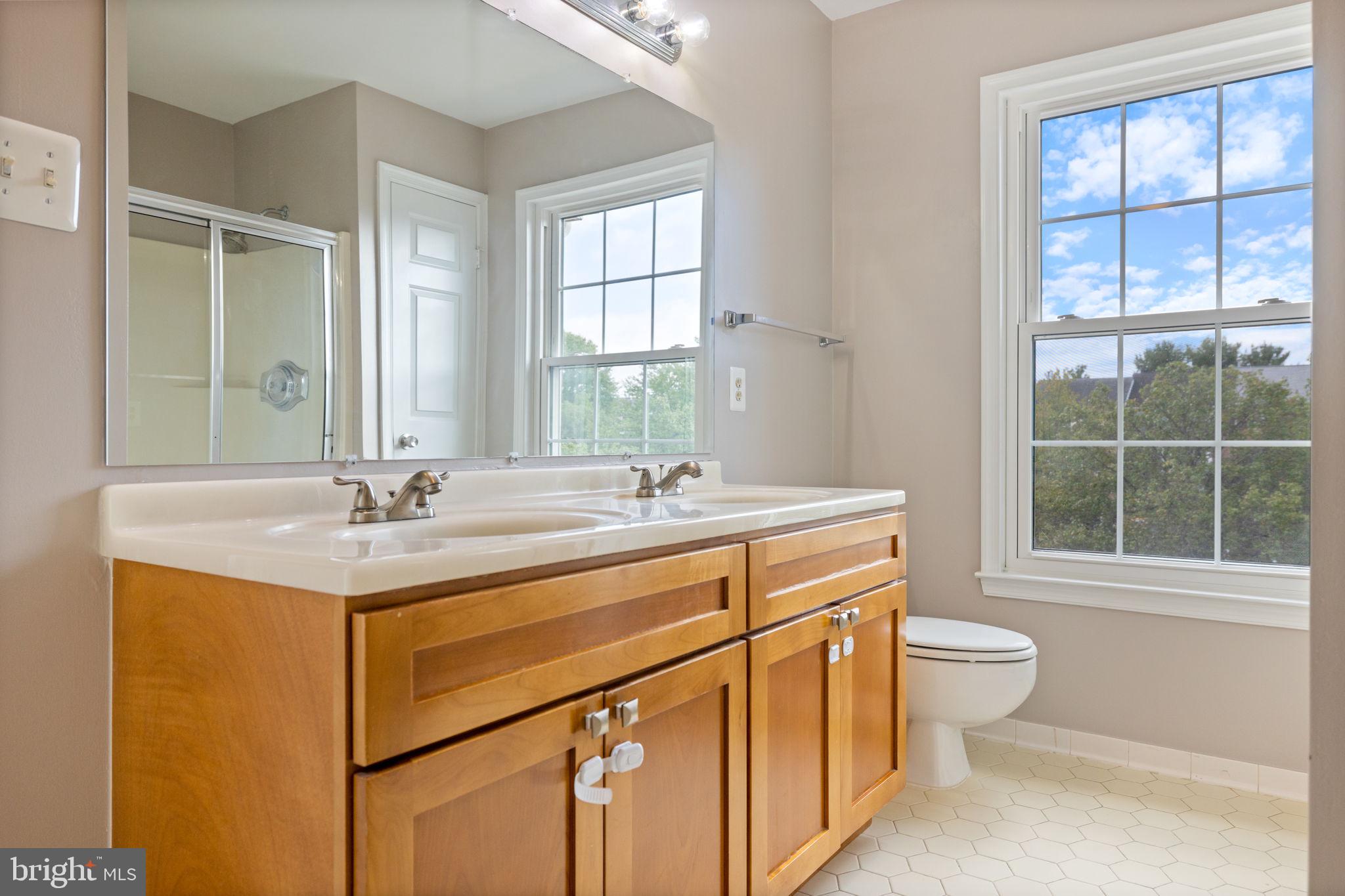 21076 Gladstone Drive Sterling, VA 20164 - Photo 46 of 83
