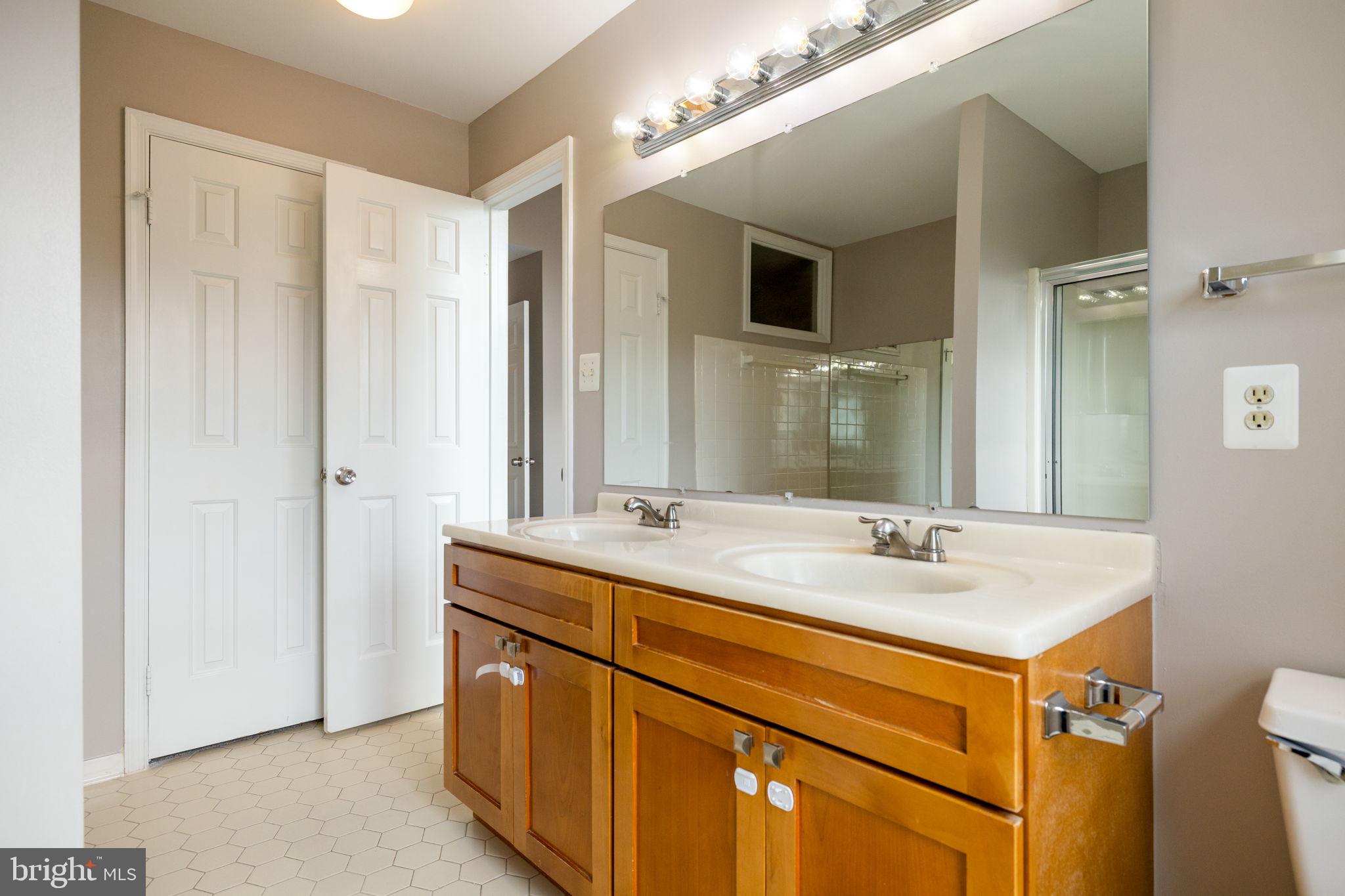 21076 Gladstone Drive Sterling, VA 20164 - Photo 49 of 83