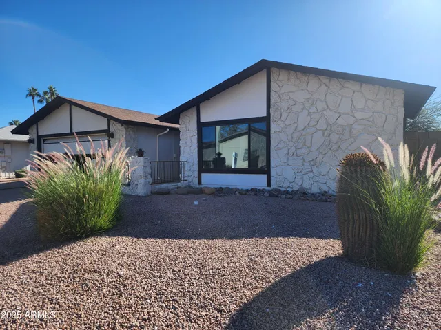 $487,000 | 11449 South Iroquois Drive, Phoenix, AZ 85044
