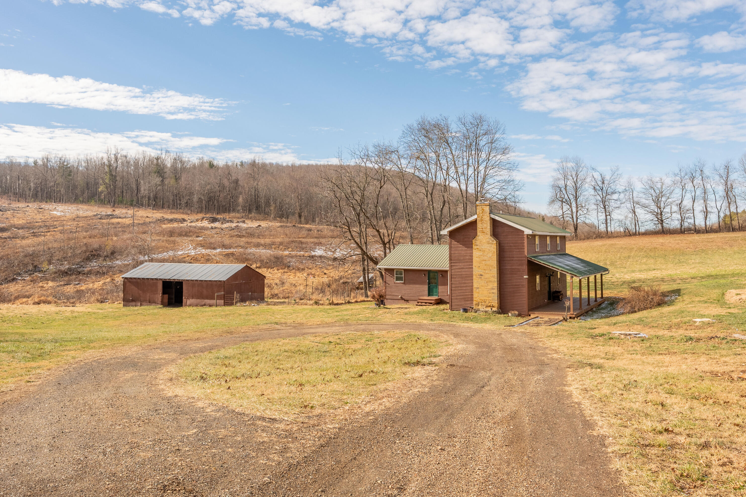 1133 Countyline Church Road Southeast Floyd, VA 24091 - Photo 3 of 97 a view of a yard with an ocean view