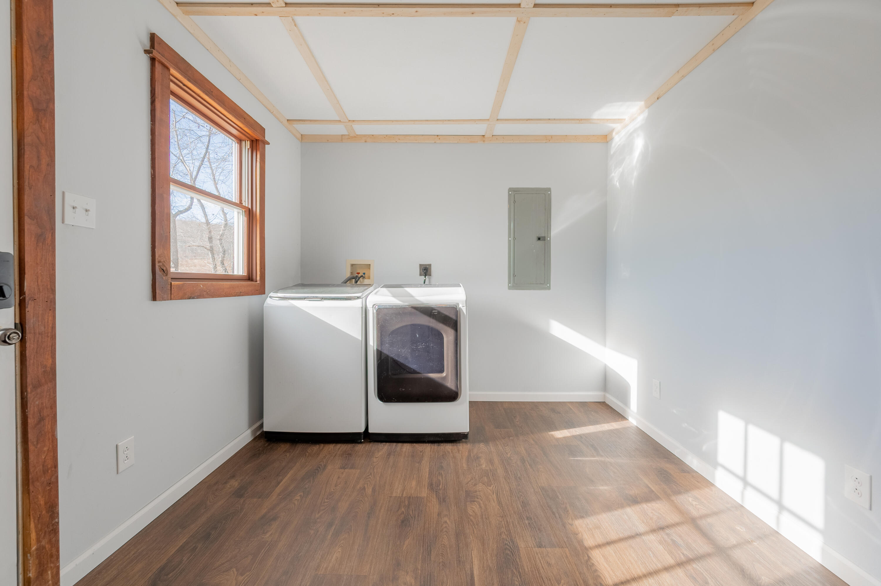 1133 Countyline Church Road Southeast Floyd, VA 24091 - Photo 34 of 97 a view of hallway with washer and dryer