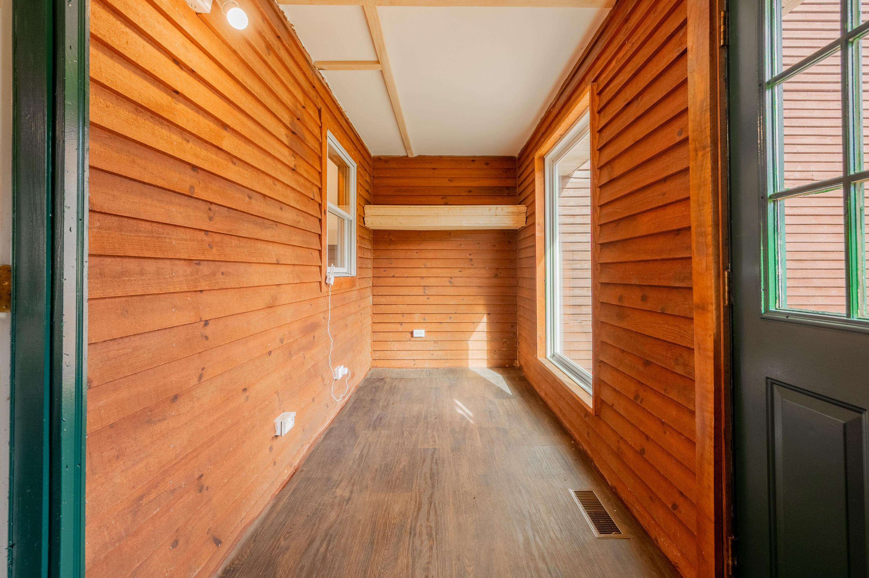 1133 Countyline Church Road Southeast Floyd, VA 24091 - Photo 39 of 97 a view of a balcony with wooden floor and fence