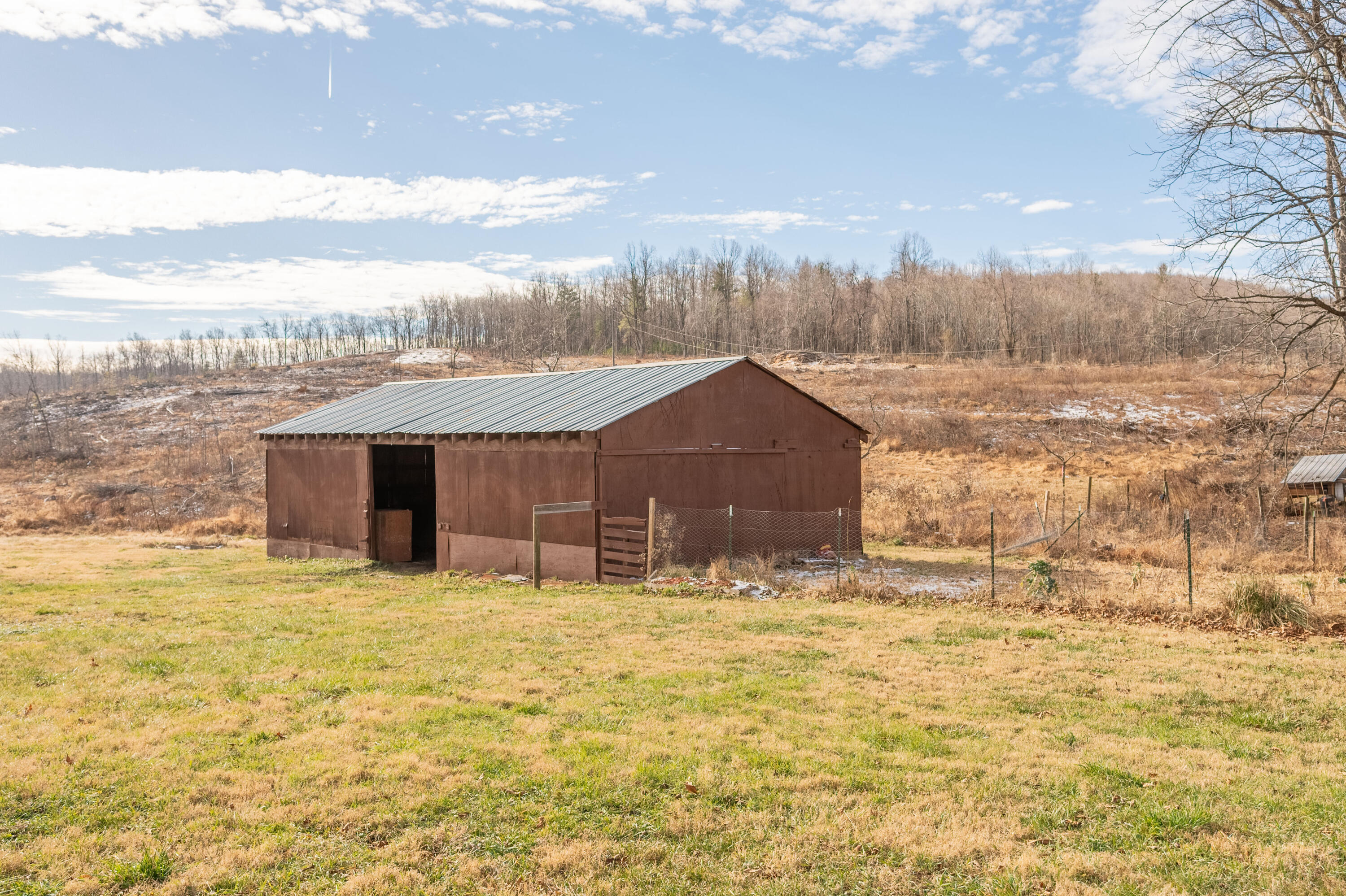 1133 Countyline Church Road Southeast Floyd, VA 24091 - Photo 76 of 97 floyd-74