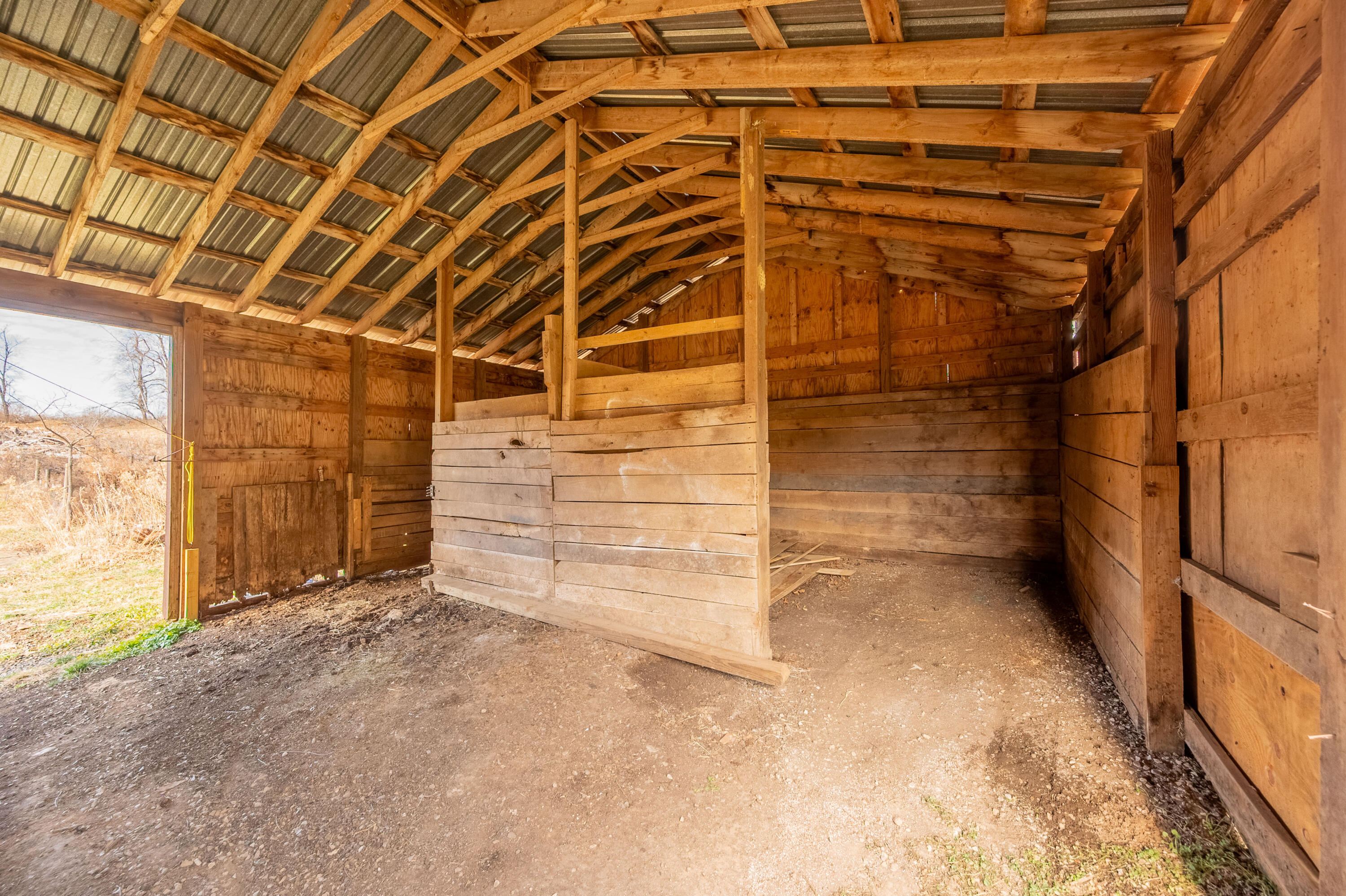 1133 Countyline Church Road Southeast Floyd, VA 24091 - Photo 79 of 97 floyd-77
