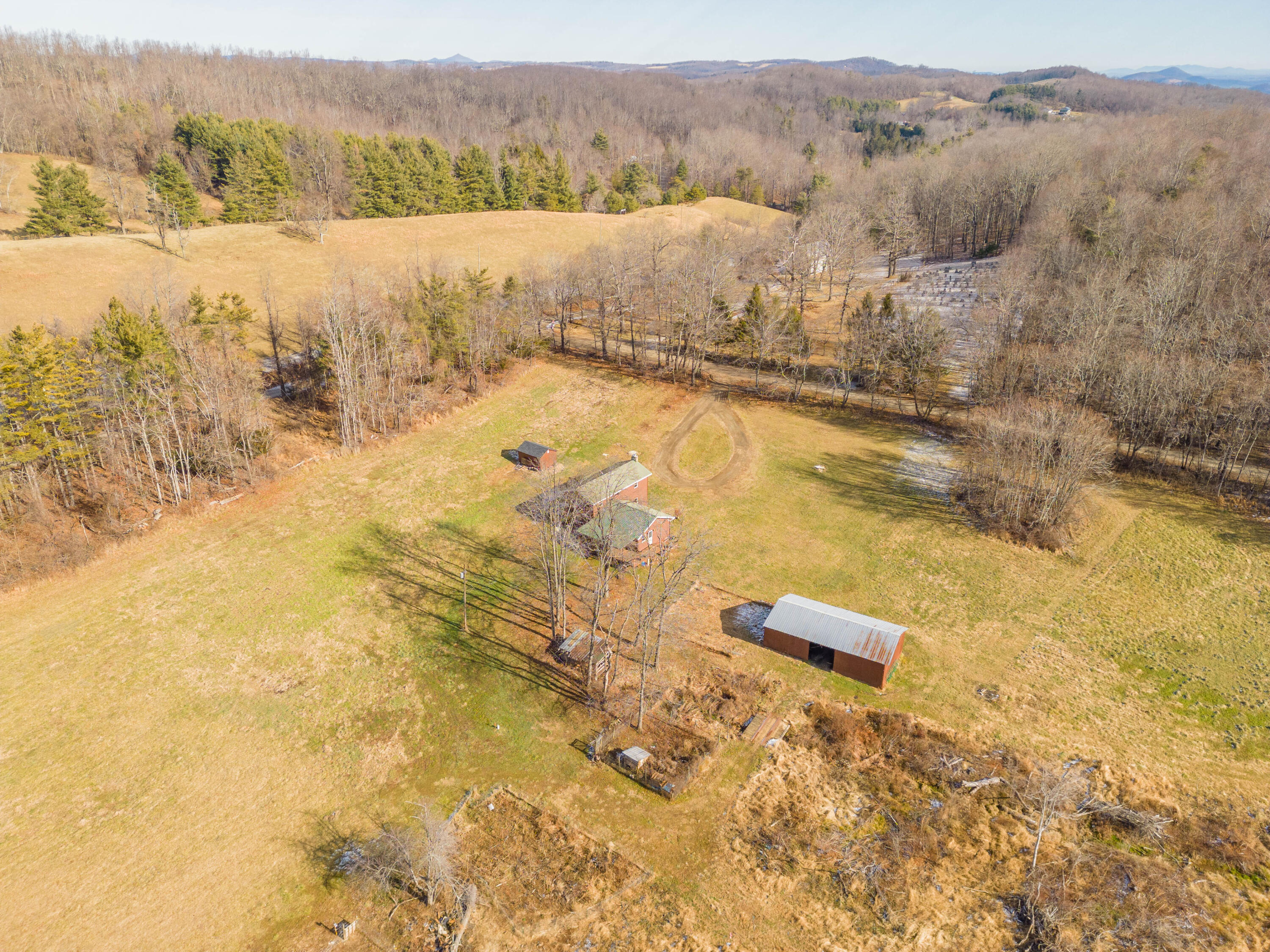 1133 Countyline Church Road Southeast Floyd, VA 24091 - Photo 88 of 97 floyd-87