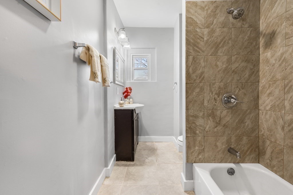 92 Acushnet Avenue Springfield, MA 01105 - Photo 23 of 35 Gallery Image 23