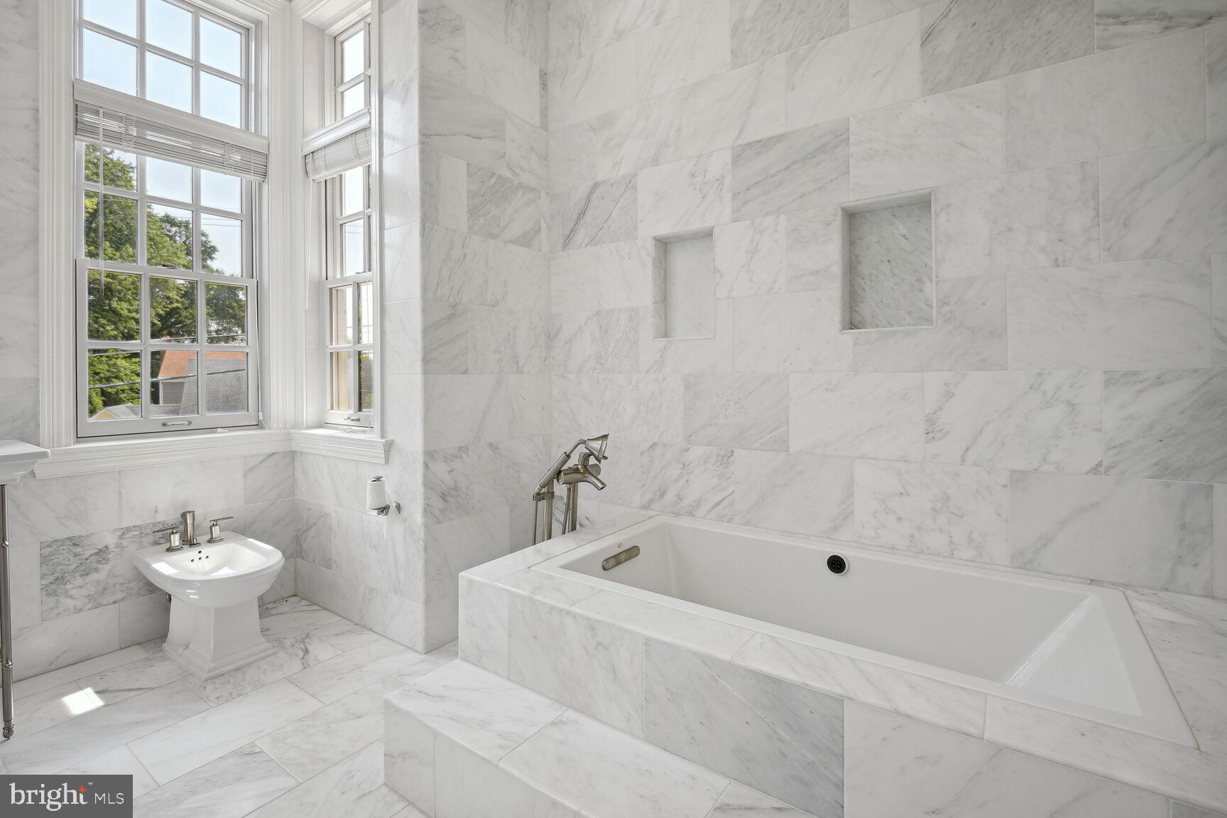 8800 Spring Valley Road Chevy Chase, MD 20815 - Photo 20 of 30