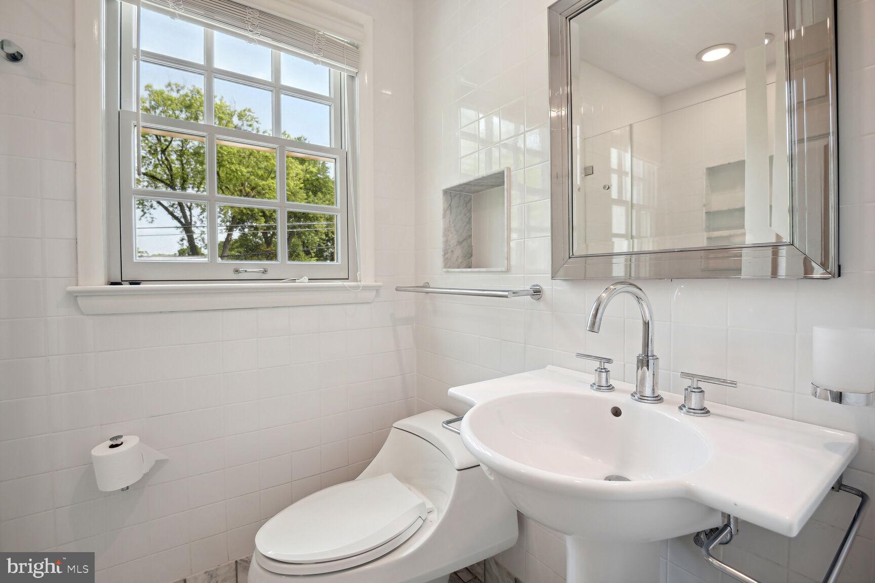 8800 Spring Valley Road Chevy Chase, MD 20815 - Photo 24 of 30