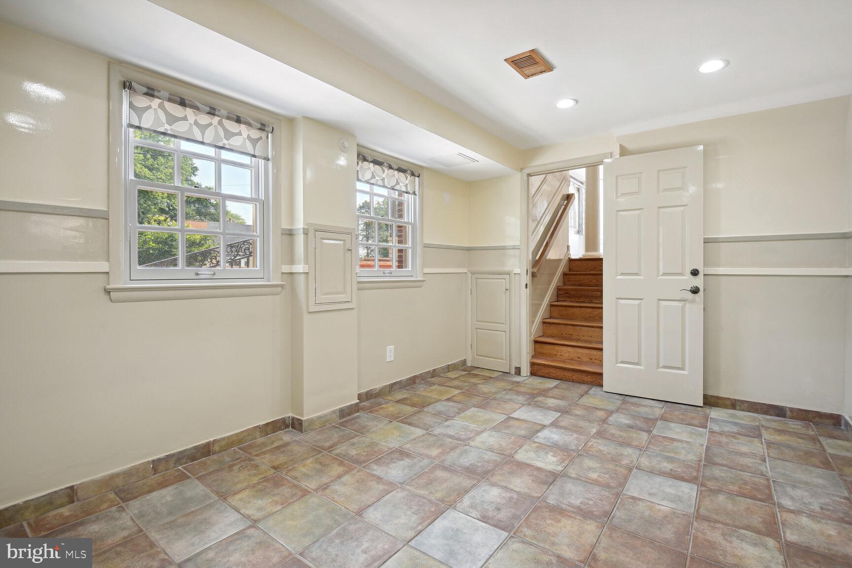 8800 Spring Valley Road Chevy Chase, MD 20815 - Photo 27 of 30