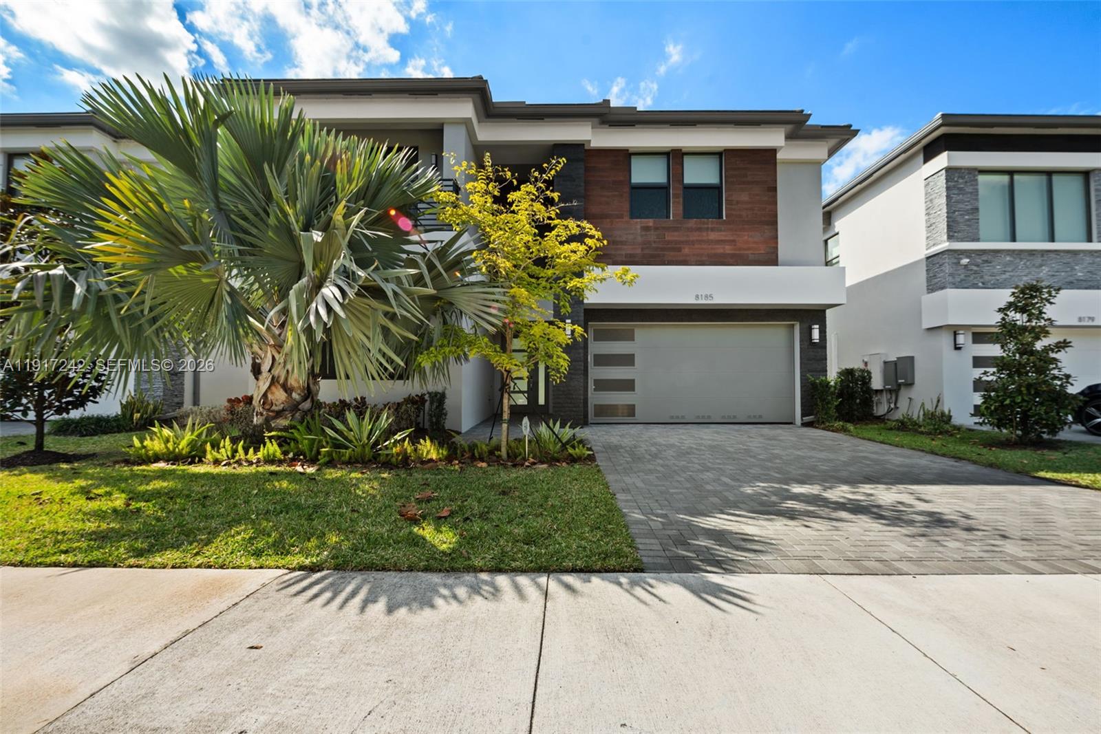 8185 Crystal Downs Avenue Boca Raton, FL 33434 - Photo 3 of 40