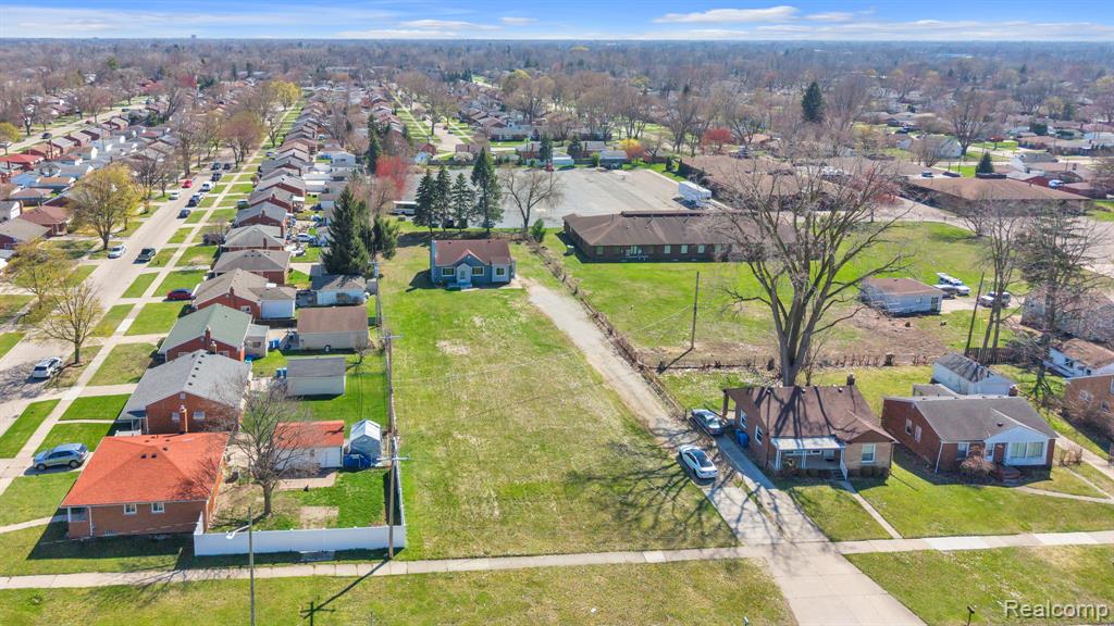 24901 Joy Road Dearborn Heights, MI 48127 - Photo 31 of 44