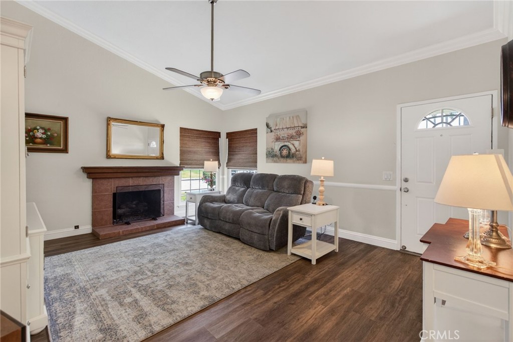 4256 Stonewall Drive Riverside, CA 92505 - Photo 8 of 36