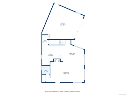 a picture of a very nice looking hallway