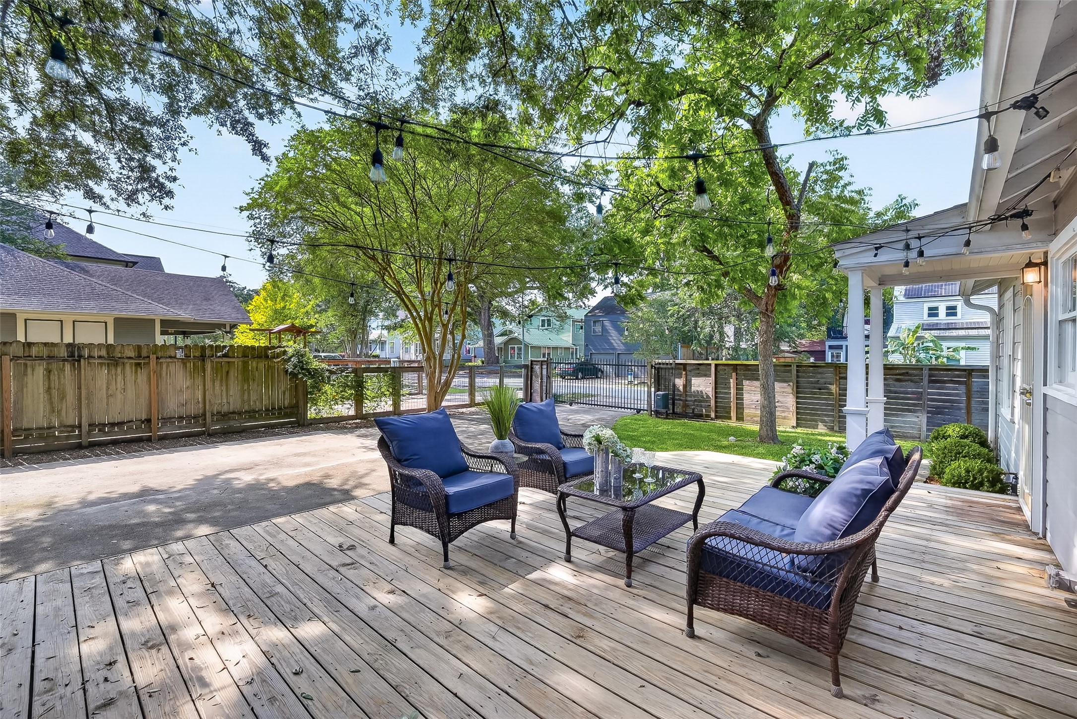 2019 Gostick Street Houston, TX 77008 - Photo 32 of 36