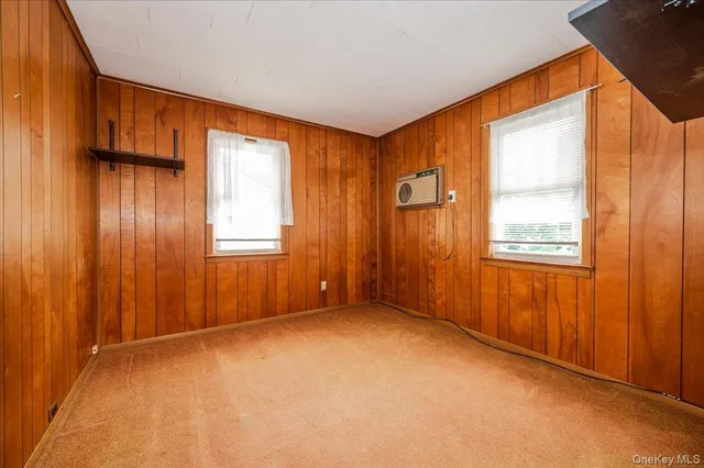 $700,000 | 22 Pansy Avenue, Floral Park, NY 11001