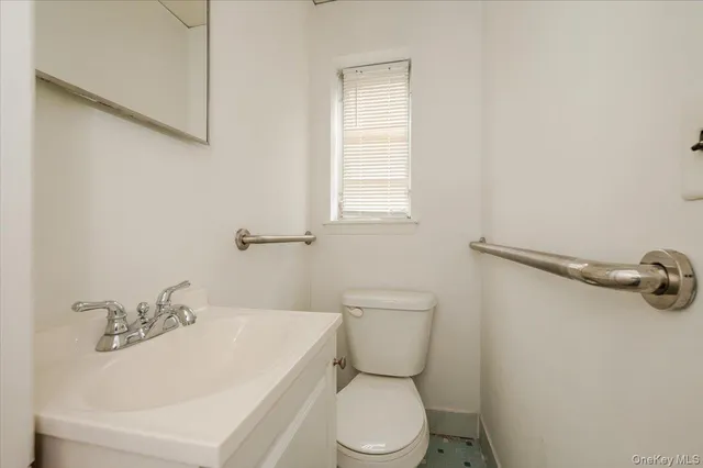 $700,000 | 22 Pansy Avenue, Floral Park, NY 11001